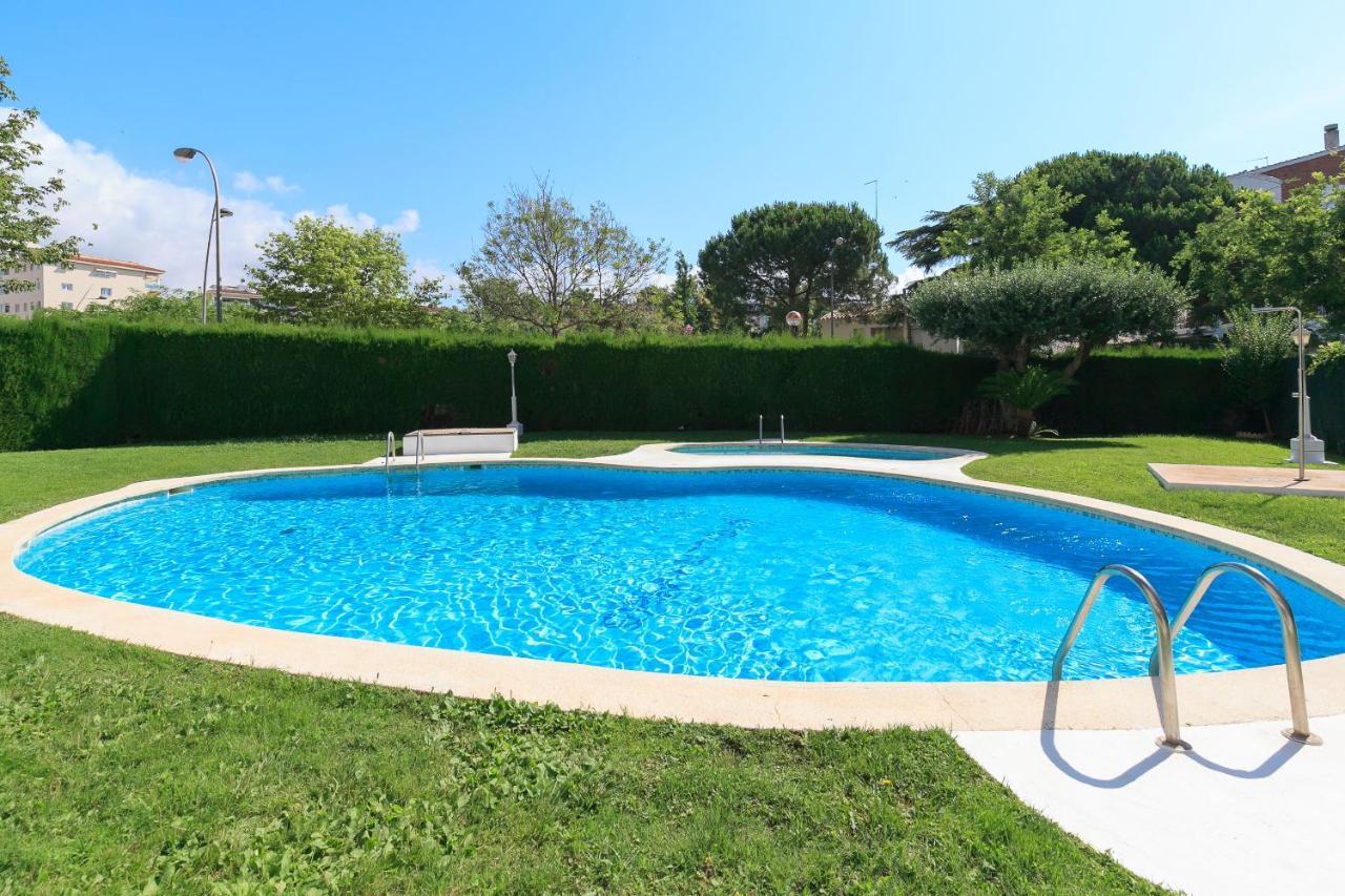 Uhc Stella Maris Apartments Cambrils Esterno foto